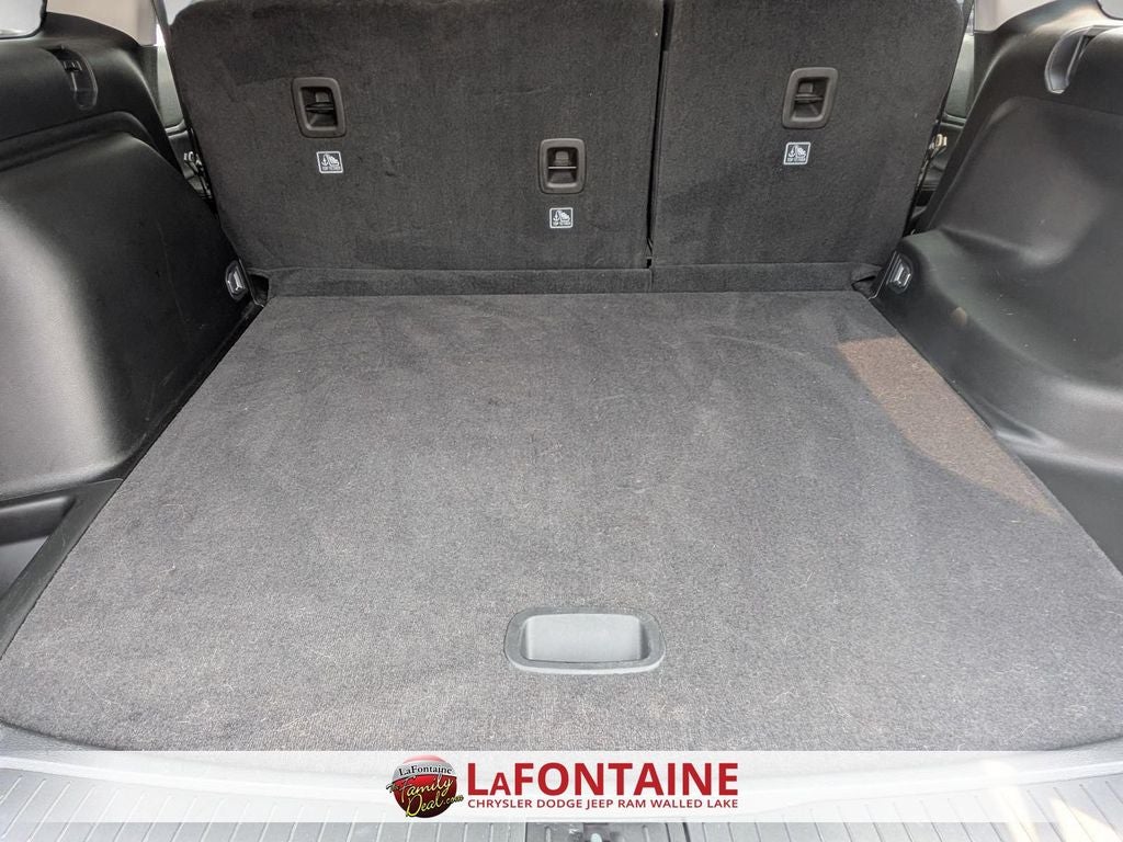 2023 Jeep Grand Cherokee Laredo 4x4