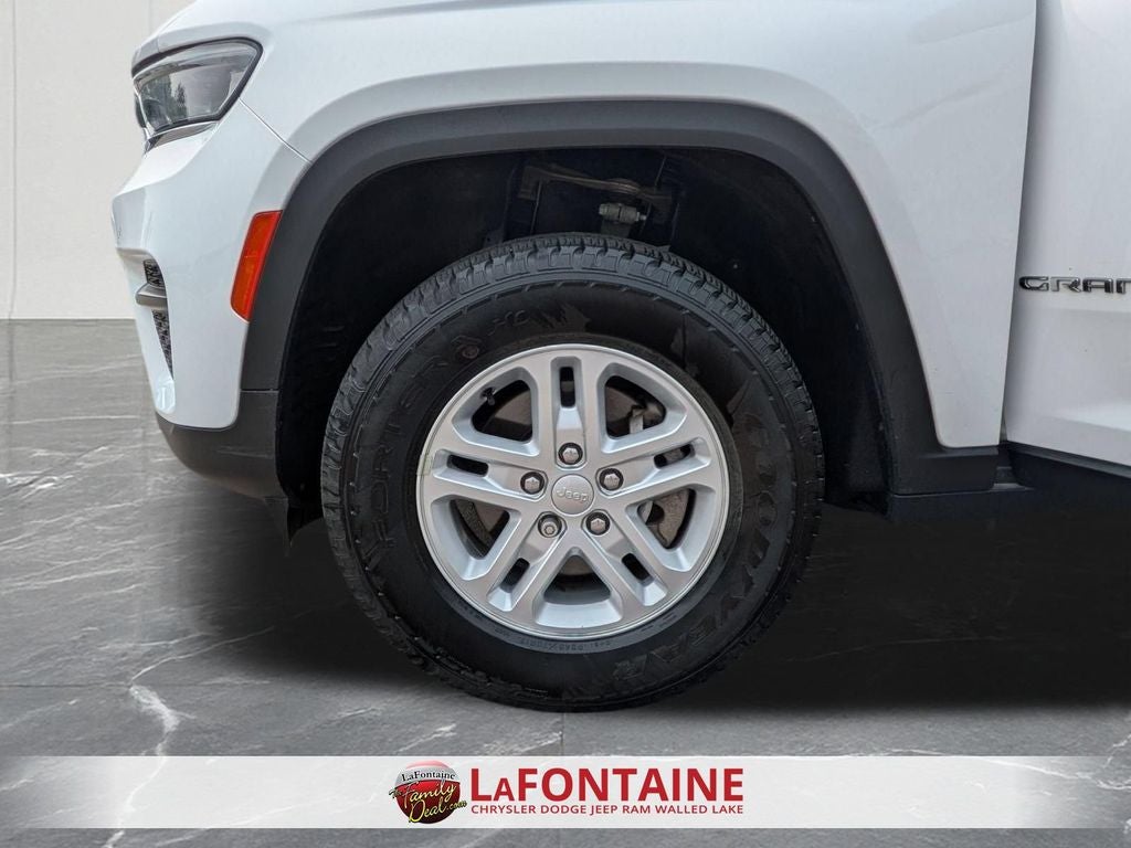 2023 Jeep Grand Cherokee Laredo 4x4