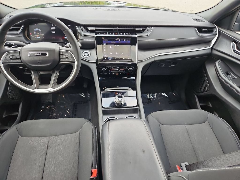 2024 Jeep Grand Cherokee Laredo X 4x4