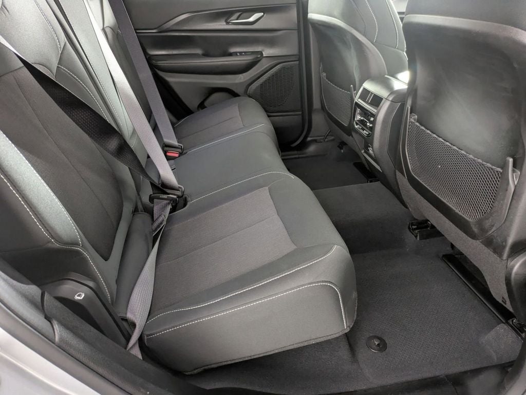 2023 Jeep Grand Cherokee Laredo 4x4