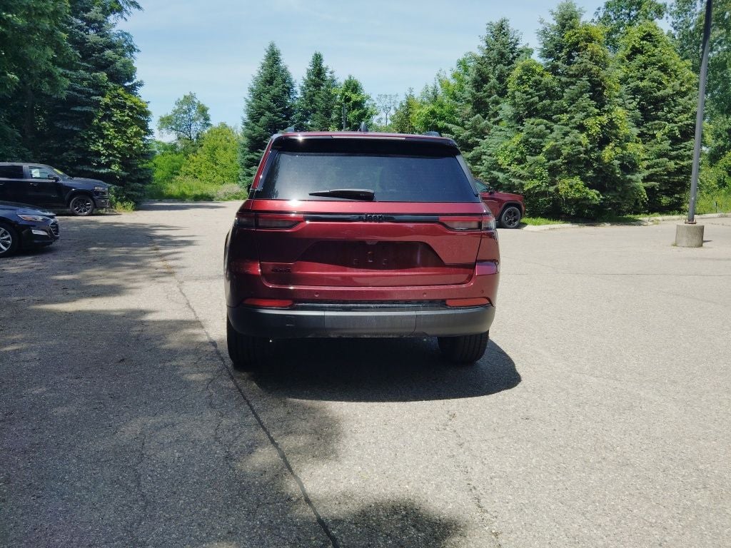 2024 Jeep Grand Cherokee Altitude 4x4