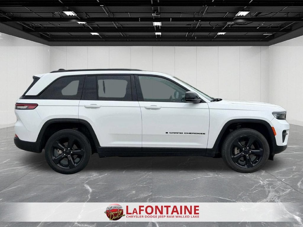 2023 Jeep Grand Cherokee Altitude 4x4
