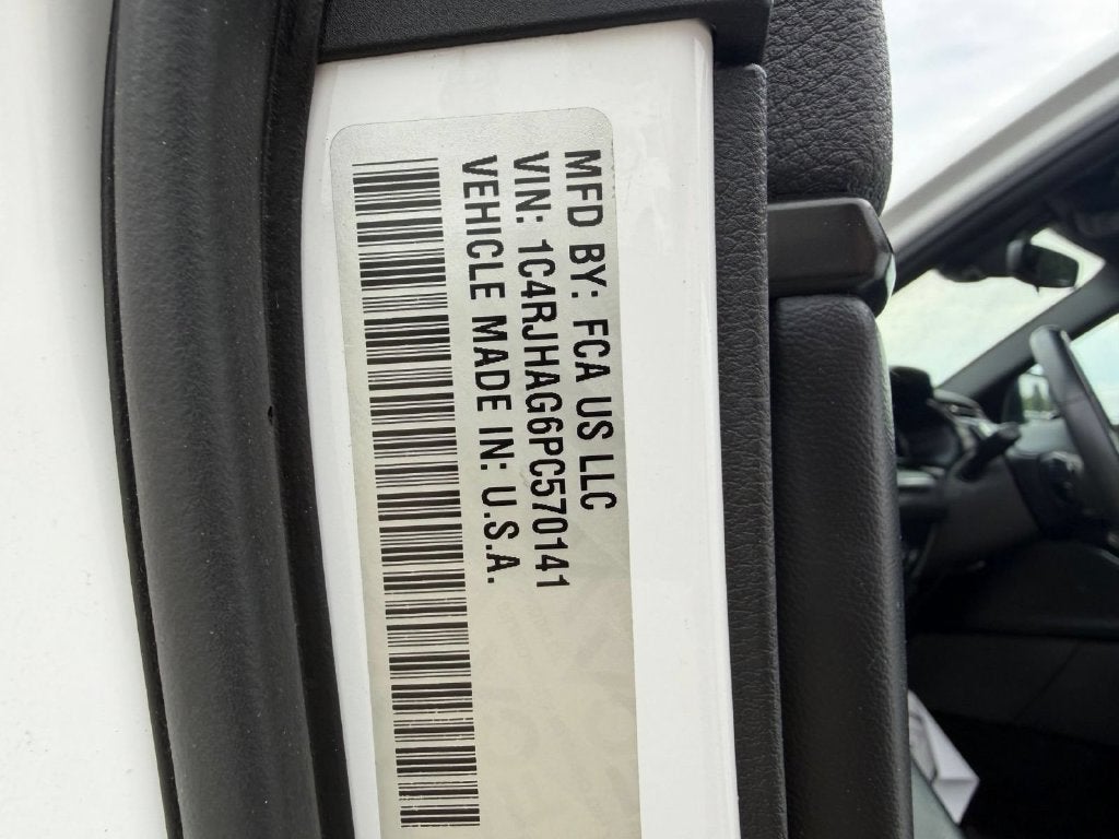 2023 Jeep Grand Cherokee Altitude 4x4