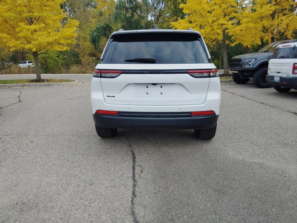 2025 Jeep Grand Cherokee Altitude X 4x4