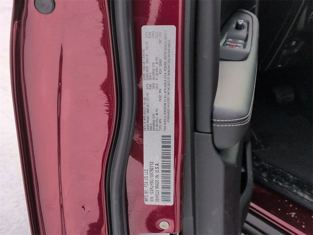 2025 Jeep Grand Cherokee GRAND CHEROKEE LIMITED 4X4