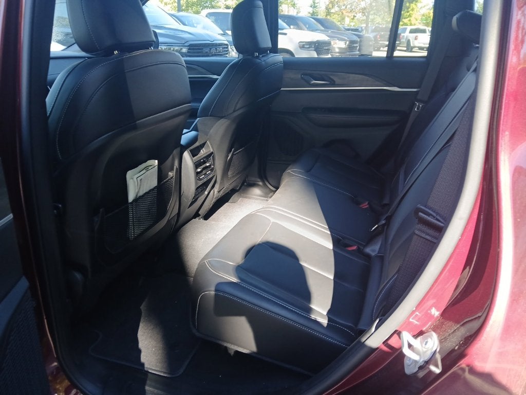 2025 Jeep Grand Cherokee Limited 4x4