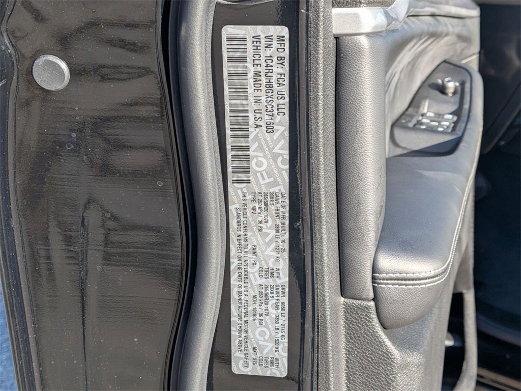 2025 Jeep Grand Cherokee GRAND CHEROKEE LIMITED 4X4