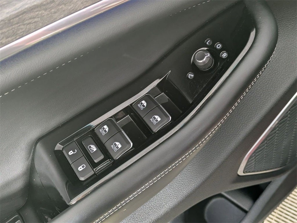 2023 Jeep Grand Cherokee Overland 4x4