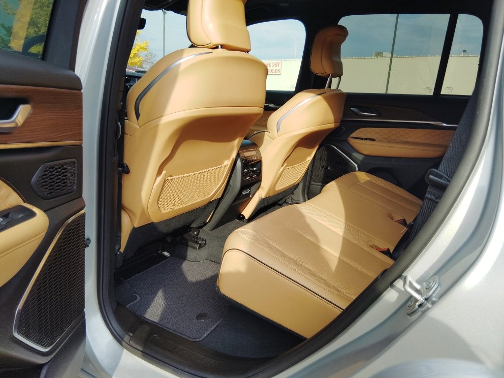 2025 Jeep Grand Cherokee Summit 4x4