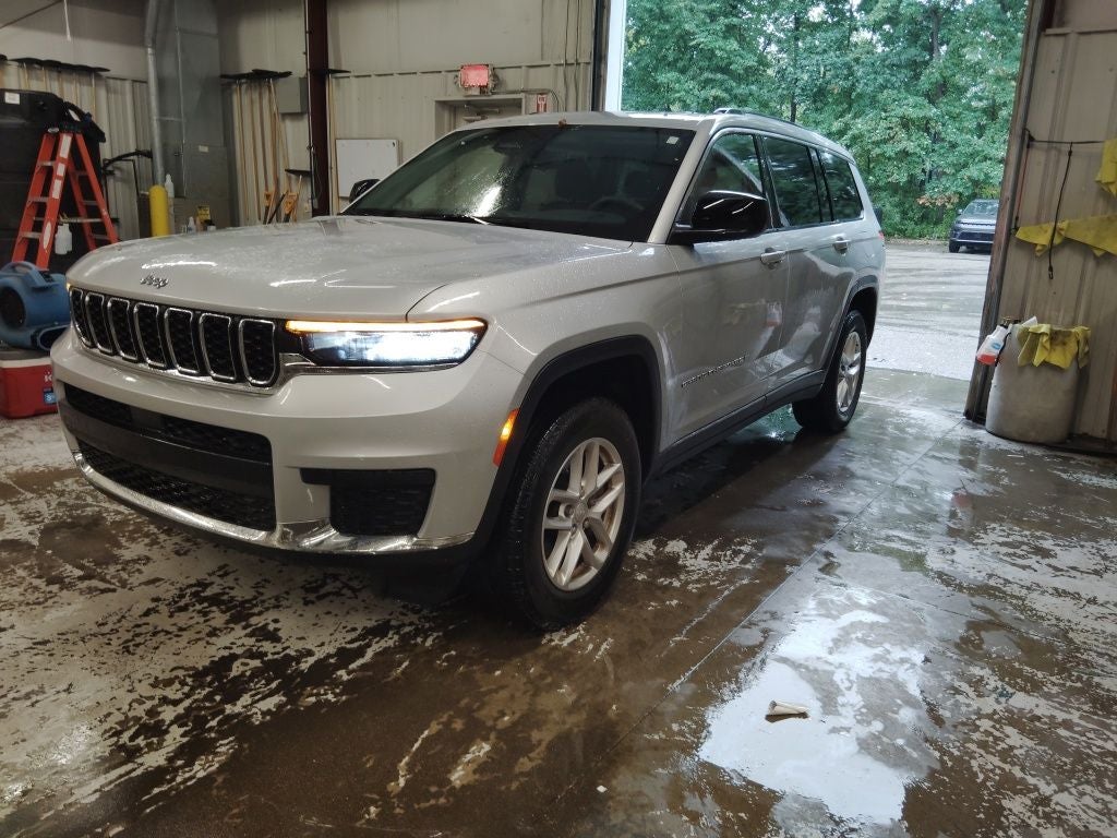 2023 Jeep Grand Cherokee L Laredo 4x4