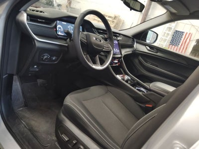 2023 Jeep Grand Cherokee L Laredo 4x4