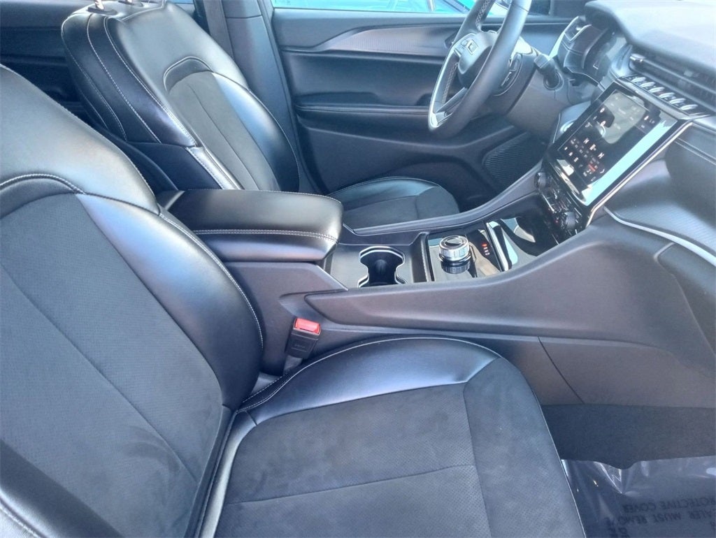 2024 Jeep Grand Cherokee L Altitude 4x4