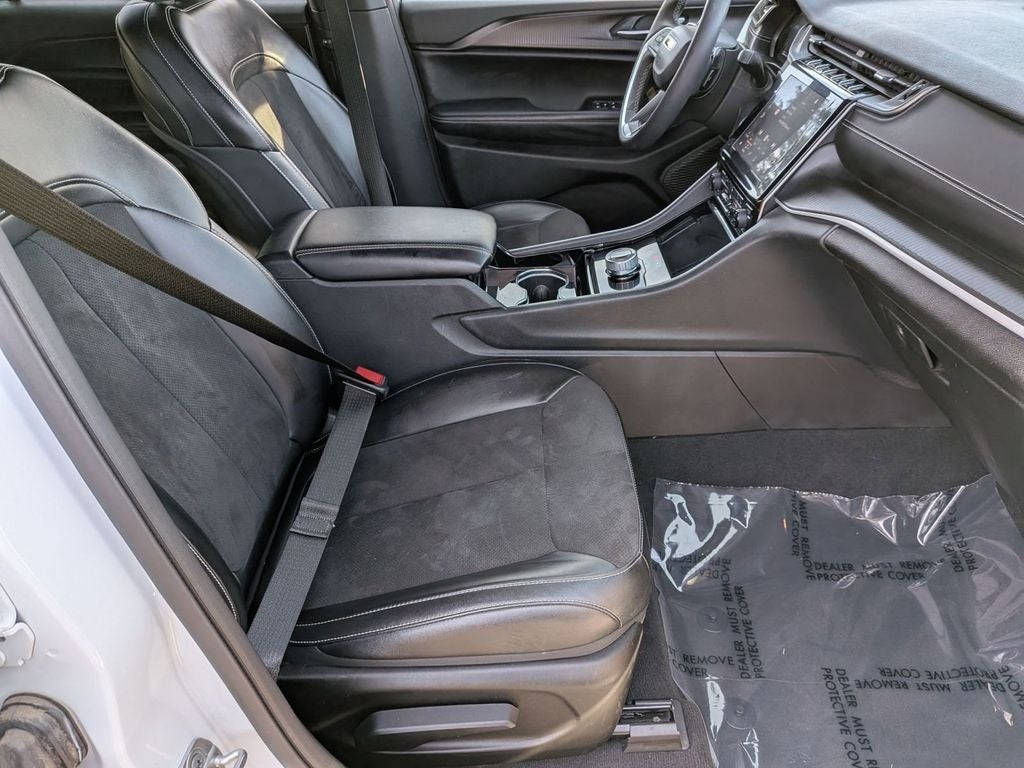 2023 Jeep Grand Cherokee L Altitude 4x4