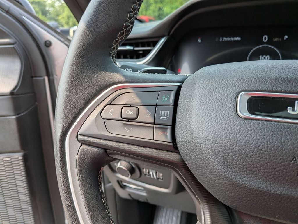 2023 Jeep Grand Cherokee L Altitude 4x4