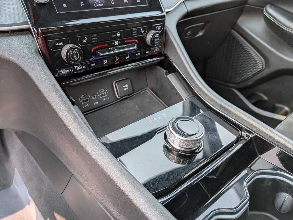 2023 Jeep Grand Cherokee L Altitude 4x4