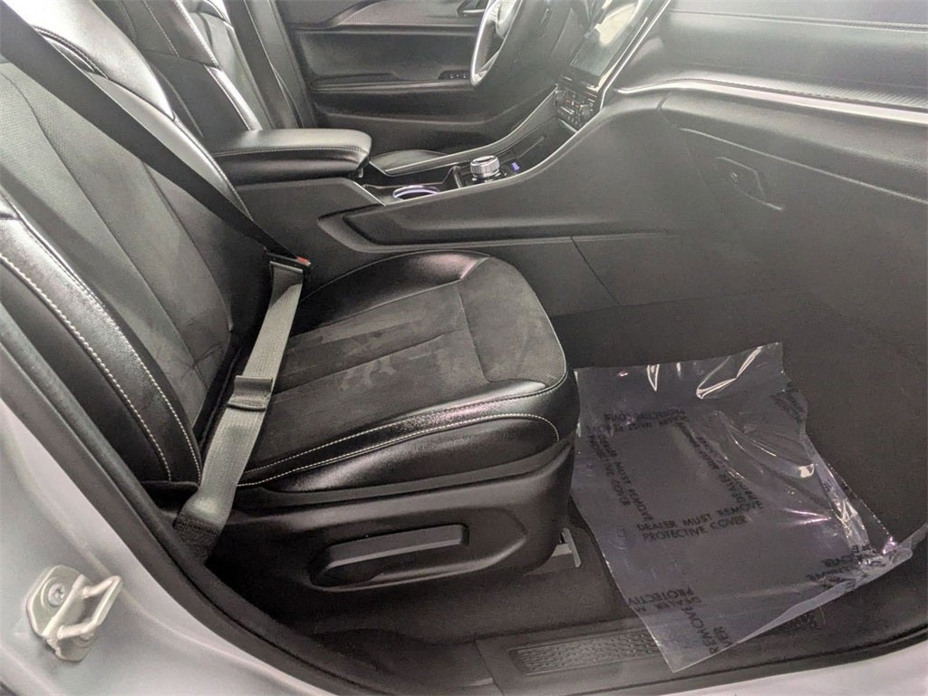 2024 Jeep Grand Cherokee L Altitude 4x4