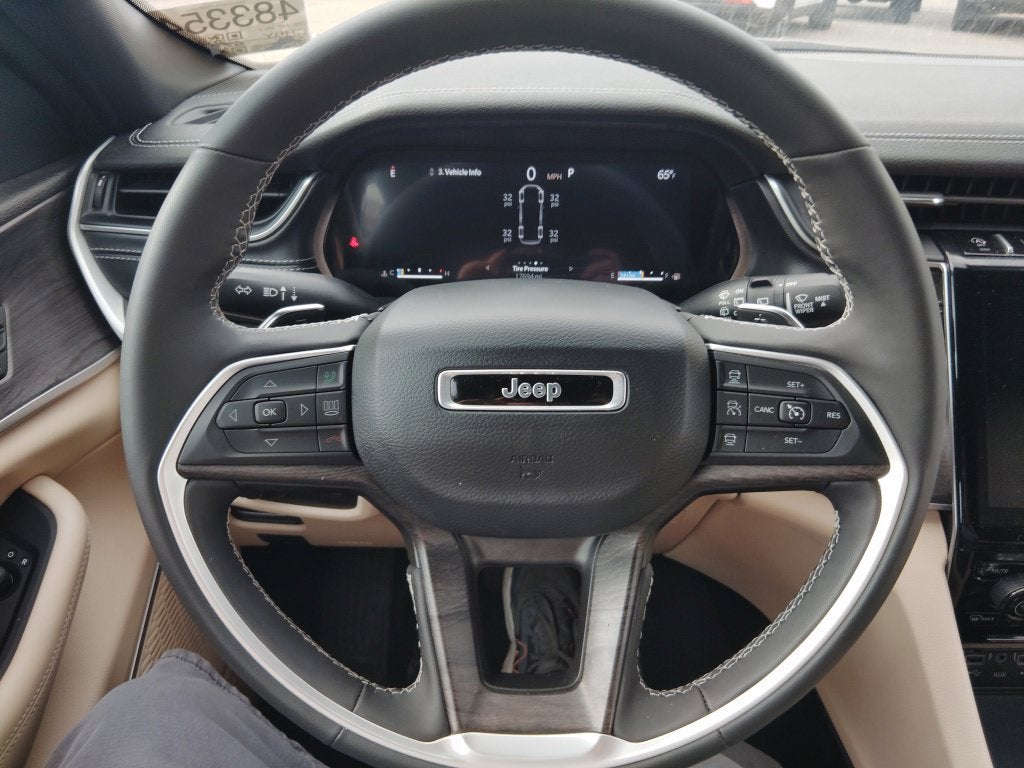 2025 Jeep Grand Cherokee L Limited 4x4