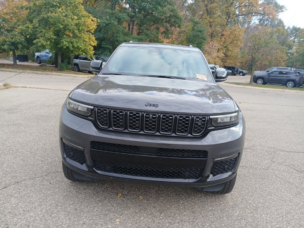 2025 Jeep Grand Cherokee L Summit Reserve 4x4