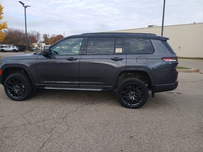 2025 Jeep Grand Cherokee L Summit Reserve 4x4