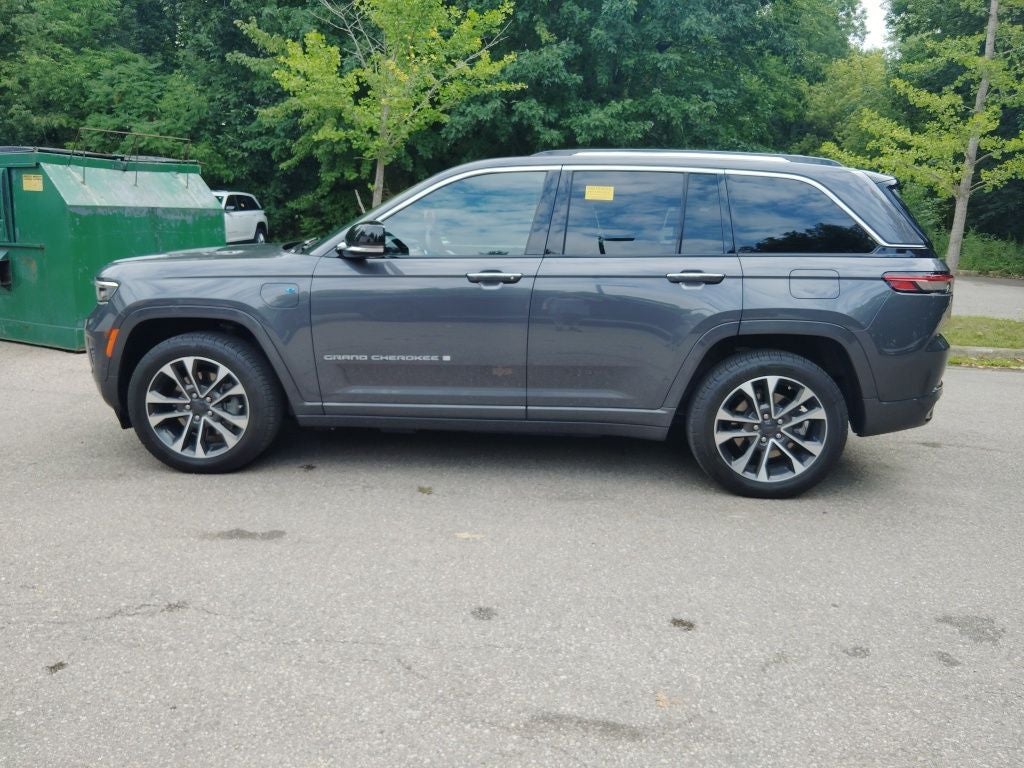 2022 Jeep Grand Cherokee 4xe Overland 4x4