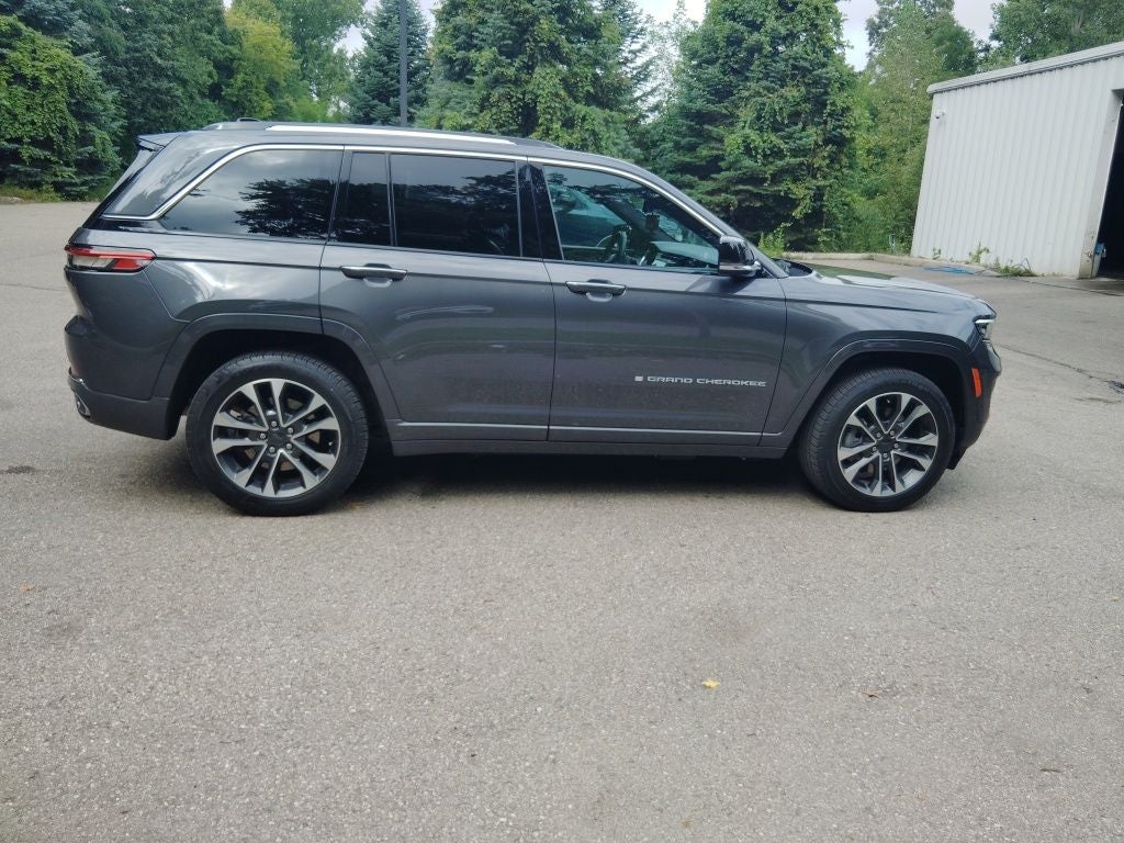 2022 Jeep Grand Cherokee 4xe Overland 4x4