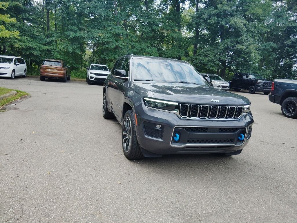 2022 Jeep Grand Cherokee 4xe Overland 4x4
