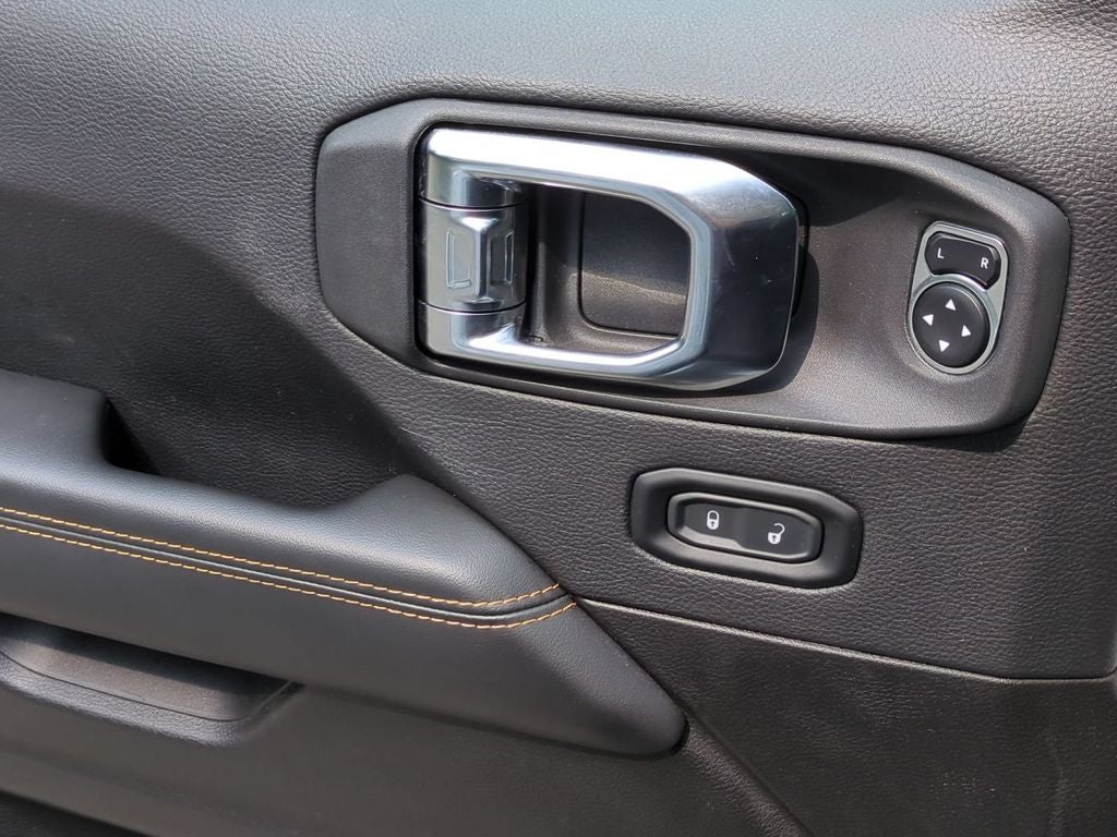2025 Jeep Gladiator High Tide