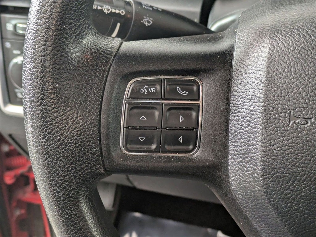 2017 RAM 1500 SLT Crew Cab 4x4 6'4' Box