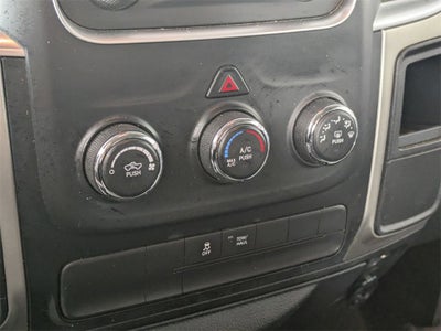 2017 RAM 1500 SLT Crew Cab 4x4 6'4' Box