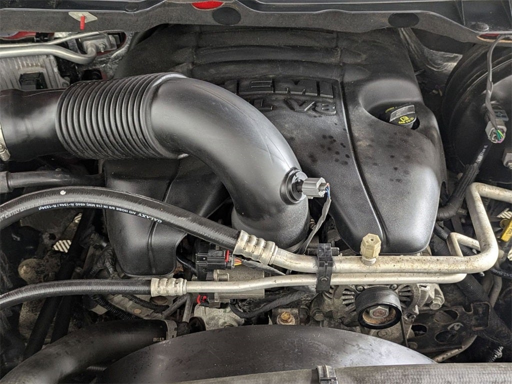 2017 RAM 1500 SLT Crew Cab 4x4 6'4' Box