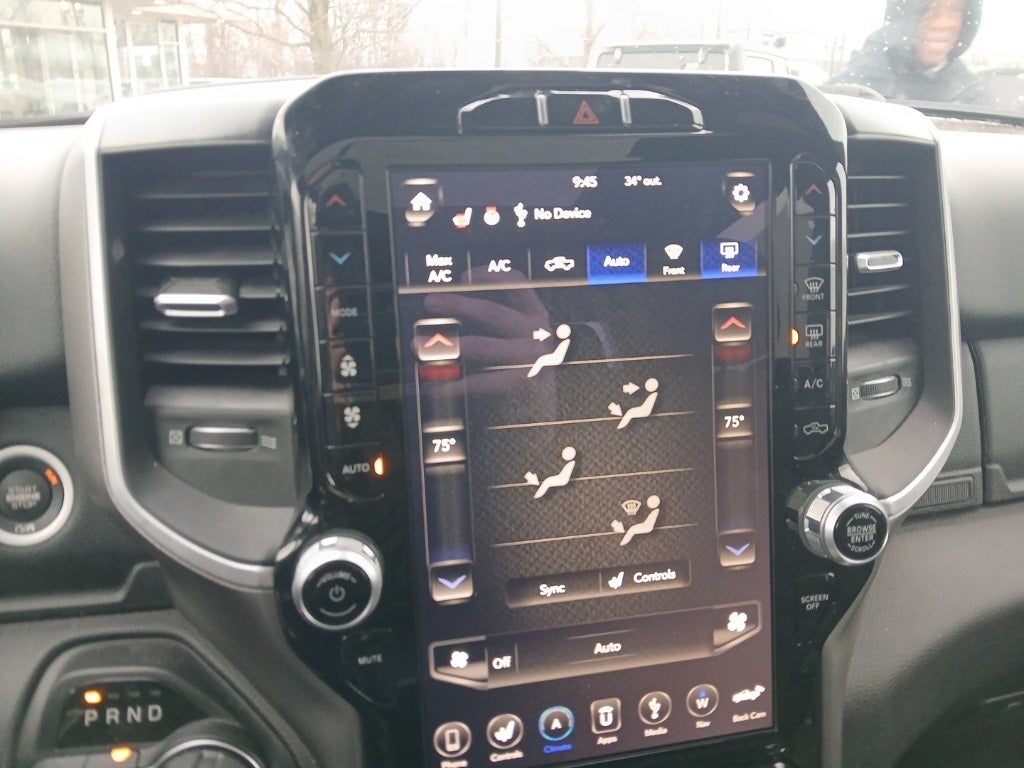 2019 RAM 1500 Big Horn/Lone Star Crew Cab 4x4 5'7' Box