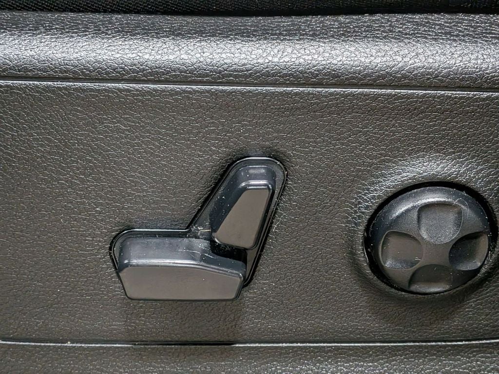 2019 RAM 1500 Big Horn/Lone Star Crew Cab 4x4 5'7' Box