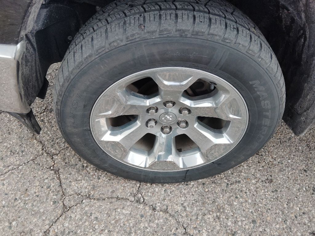 2020 RAM 1500 Big Horn Quad Cab 4x4 6'4' Box