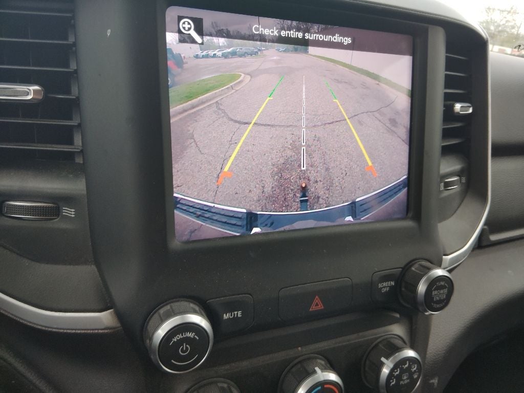 2020 RAM 1500 Big Horn Quad Cab 4x4 6'4' Box