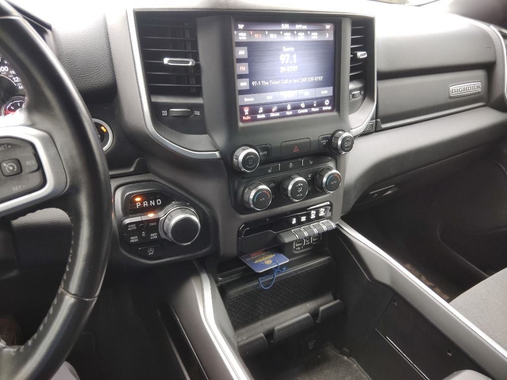 2021 RAM 1500 Big Horn Crew Cab 4x4 5'7' Box