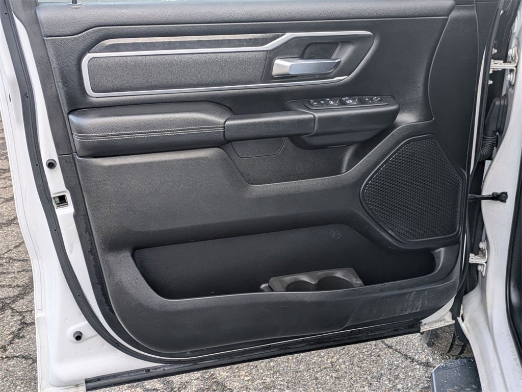 2020 RAM 1500 Big Horn Crew Cab 4x4 5'7' Box