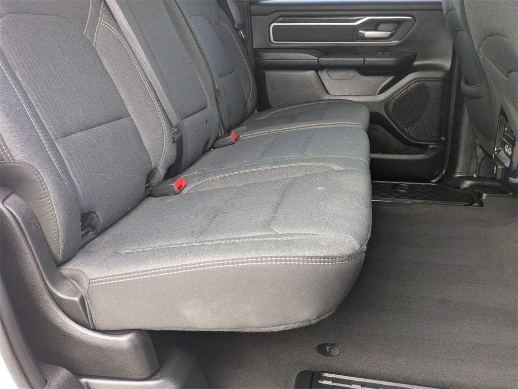 2020 RAM 1500 Big Horn Crew Cab 4x4 5'7' Box