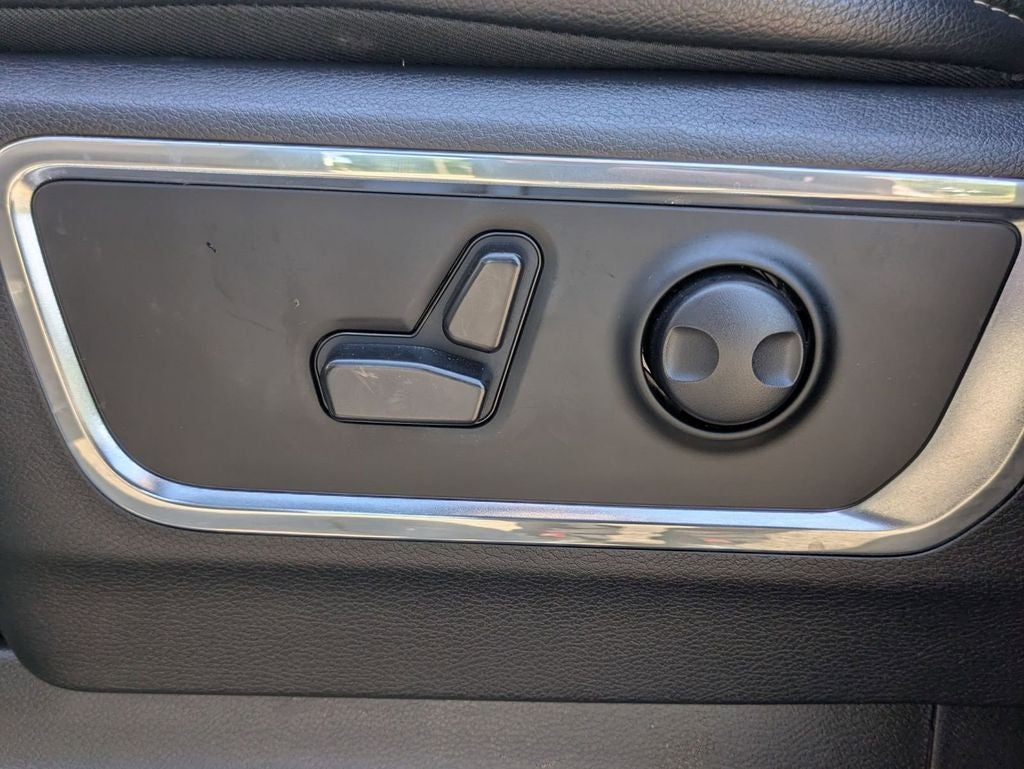2025 RAM 1500 Laramie Crew Cab 4x4 5'7' Box