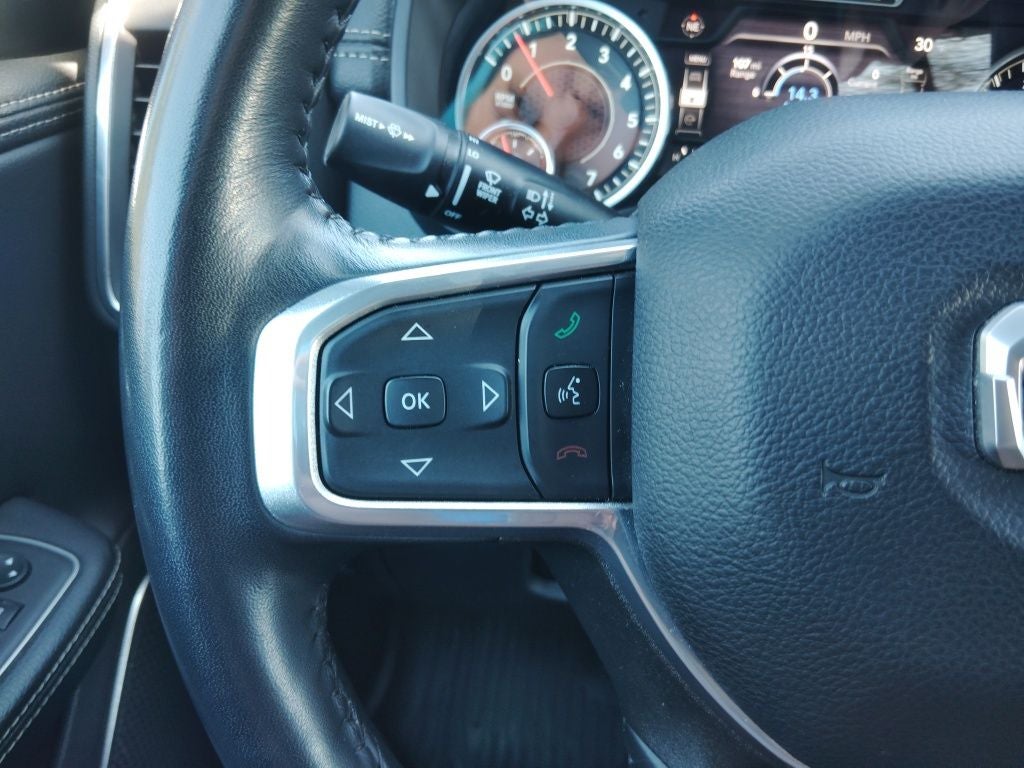 2023 RAM 1500 Laramie Crew Cab 4x4 5'7' Box