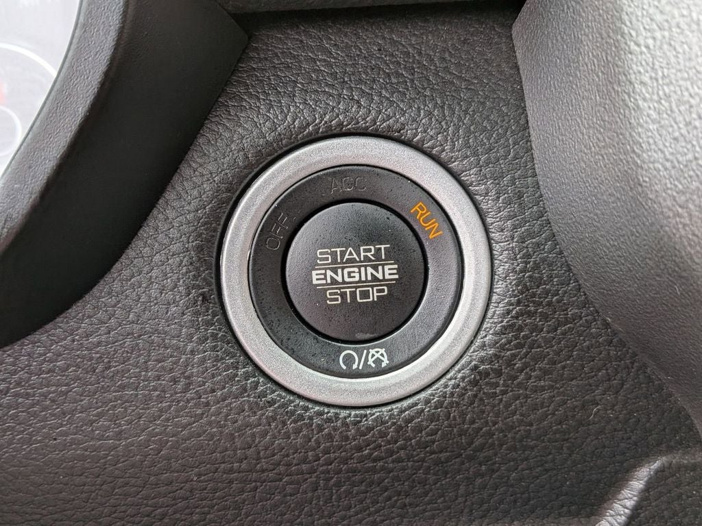 2023 RAM 1500 Laramie Crew Cab 4x4 5'7' Box