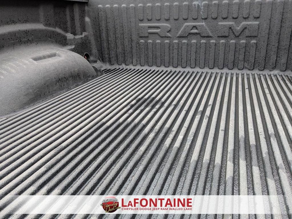 2023 RAM 1500 Laramie Crew Cab 4x4 5'7' Box