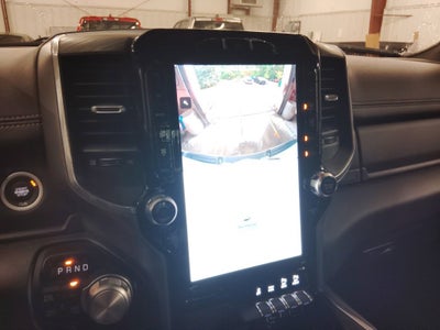 2023 RAM 1500 Laramie Crew Cab 4x4 5'7' Box
