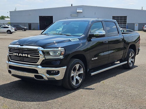 2023 RAM 1500 Laramie Crew Cab 4x4 5'7' Box