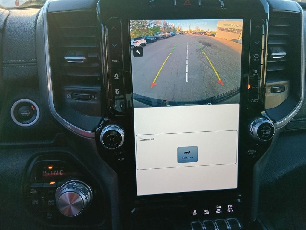 2023 RAM 1500 Laramie Crew Cab 4x4 5'7' Box