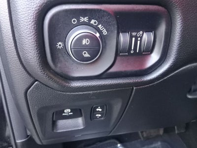 2023 RAM 1500 Laramie Crew Cab 4x4 5'7' Box
