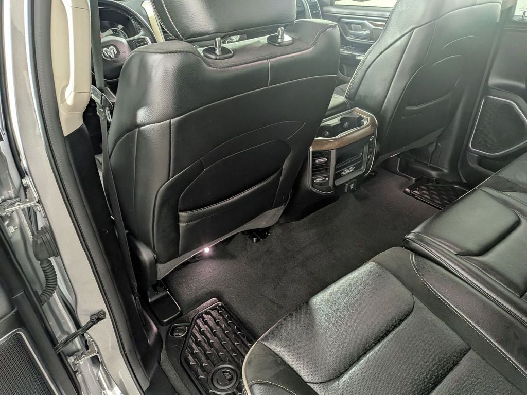 2022 RAM 1500 Laramie Crew Cab 4x4 5'7' Box