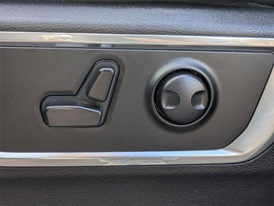 2024 RAM 1500 Laramie Crew Cab 4x4 5'7' Box