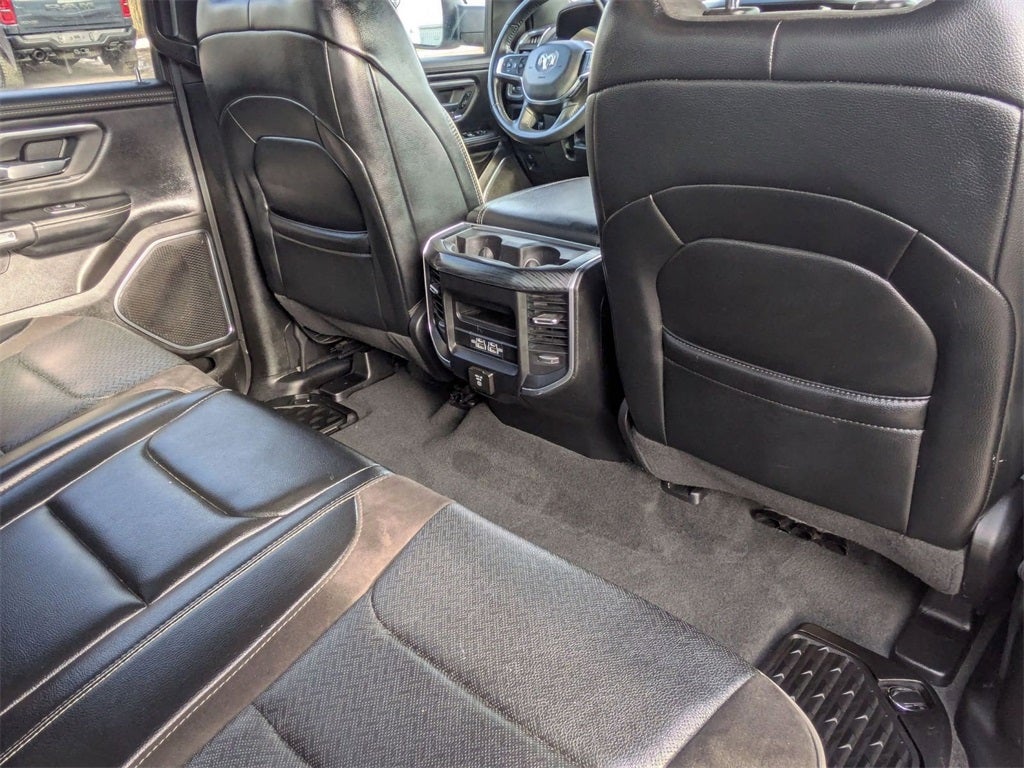 2024 RAM 1500 Laramie Crew Cab 4x4 5'7' Box