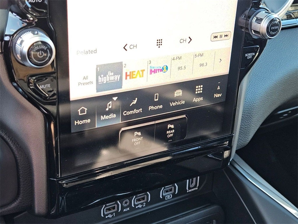 2026 RAM Ram 1500 RAM 1500 LARAMIE CREW CAB 4X4 5'7' BOX