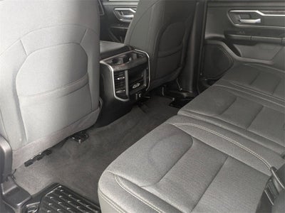 2020 RAM 1500 Big Horn Crew Cab 4x4 6'4' Box